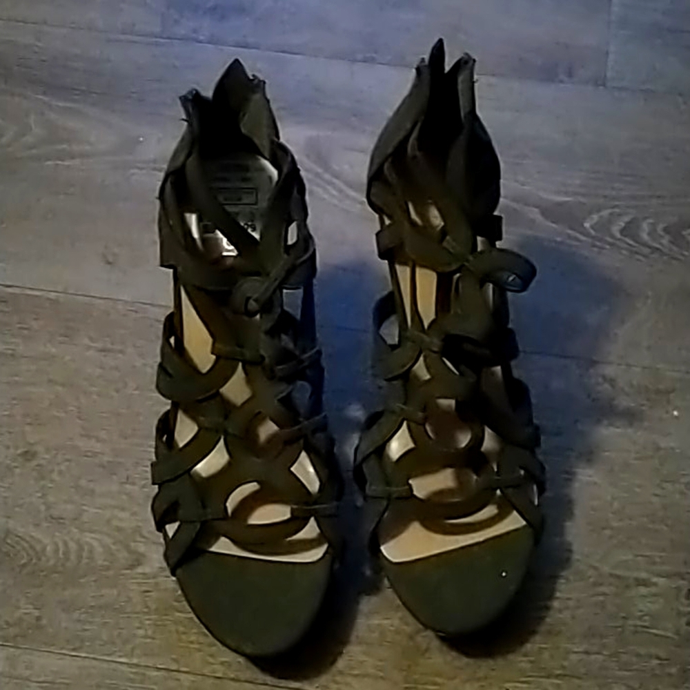 Green wedge heels